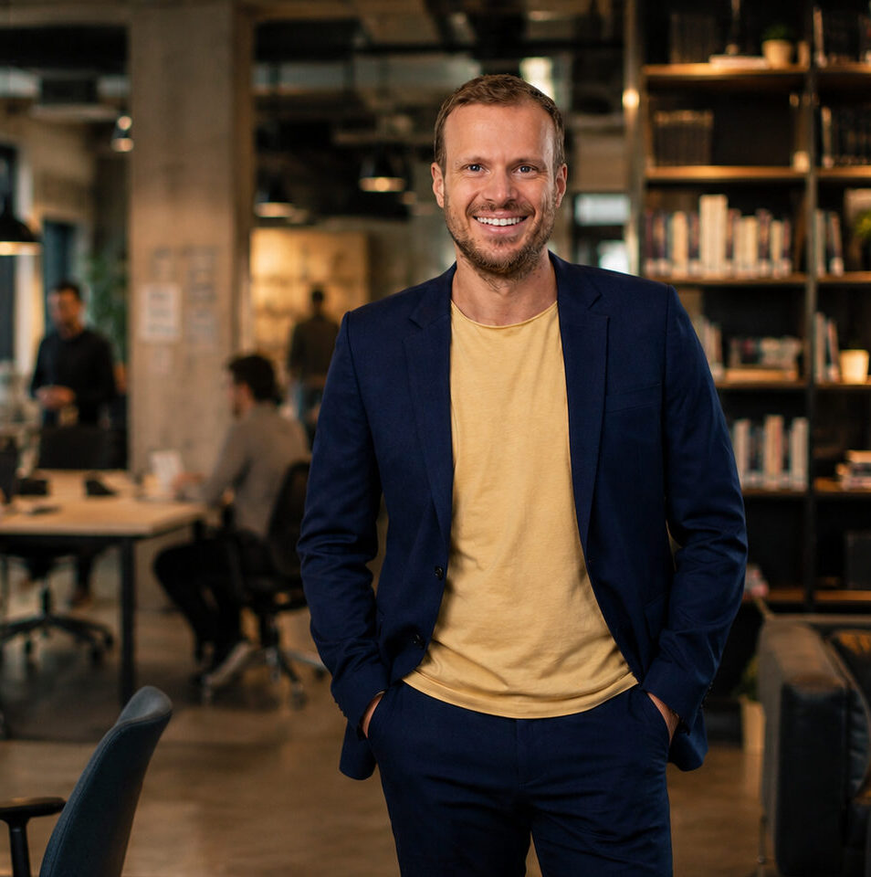 Damian Holmer Founder of vinergy
